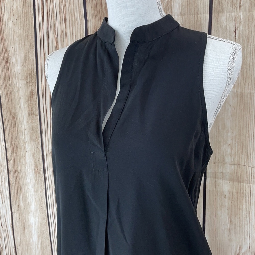 Final Touch Black Sleeveless Blouse w/Hi Low Hem - Picture 2 of 7